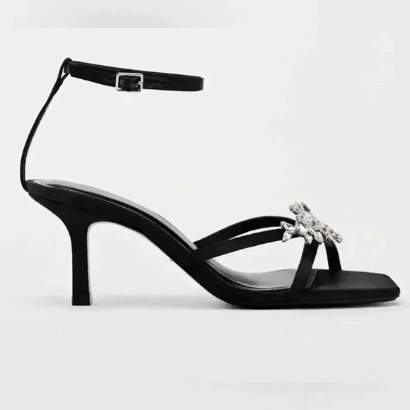 🔥🔥Zara Strappy rhinestone heels - Picture 3 of 11